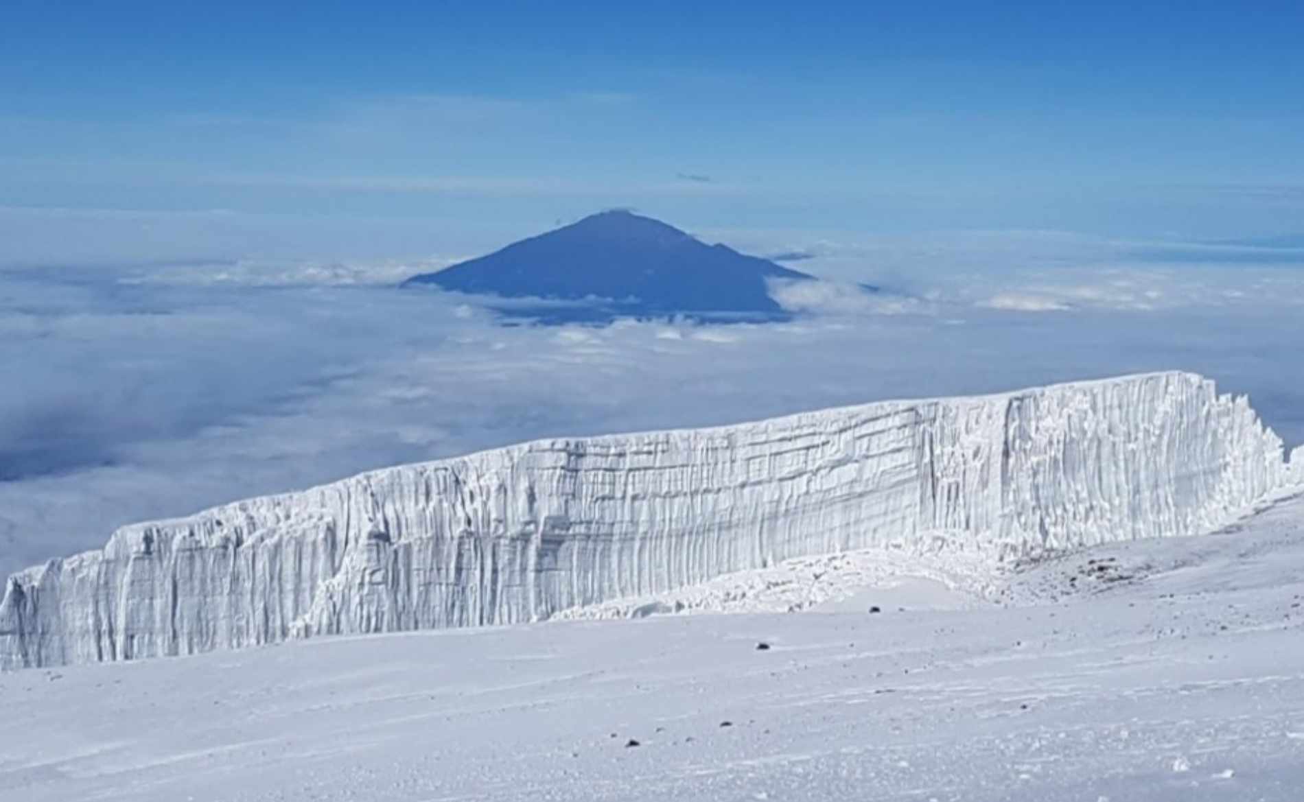 Blick auf den Mount Meru vom Kilimandscharo